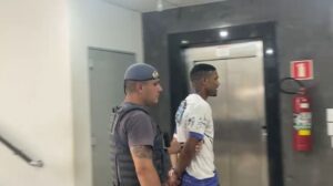 Homem que arremessou agente de trânsito de viaduto é preso em SP