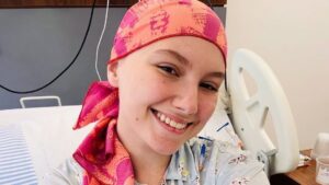 Hospital atualiza estado de saúde de Isabel Veloso, internada na UTI