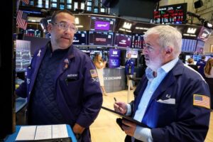 Wall Street oscila pouco enquanto mercado analisa PIB dos EUA