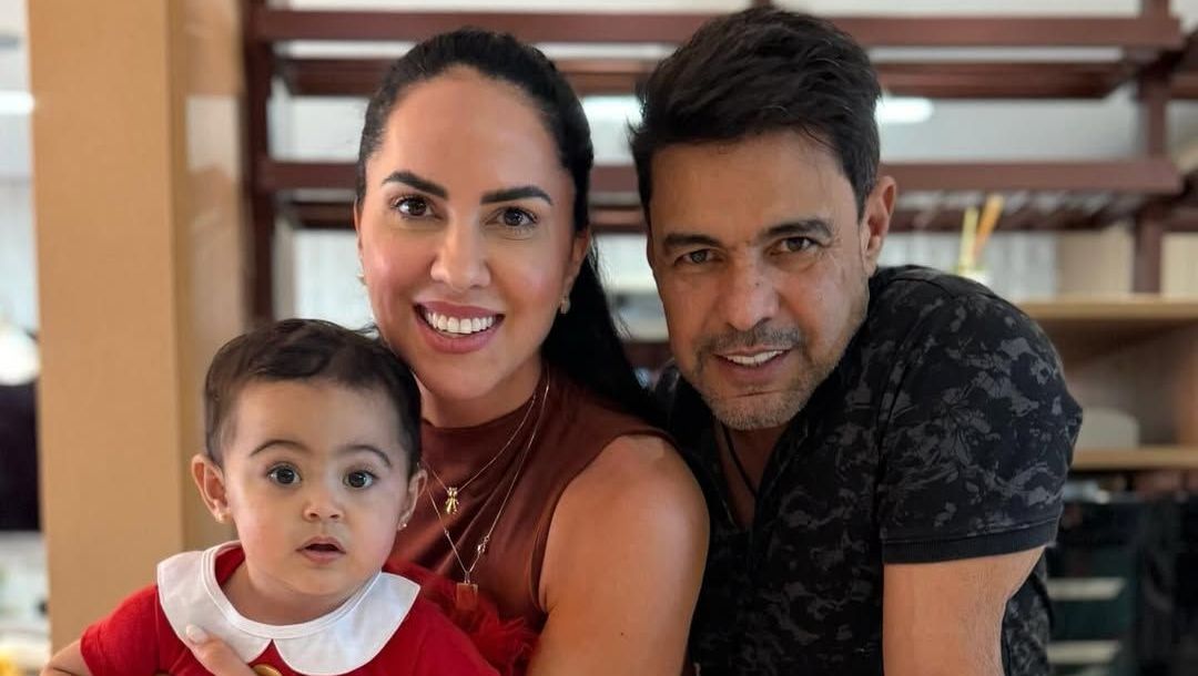 Zezé Di Camargo e Graciele comemoram 1 ano da filha no Natal em família