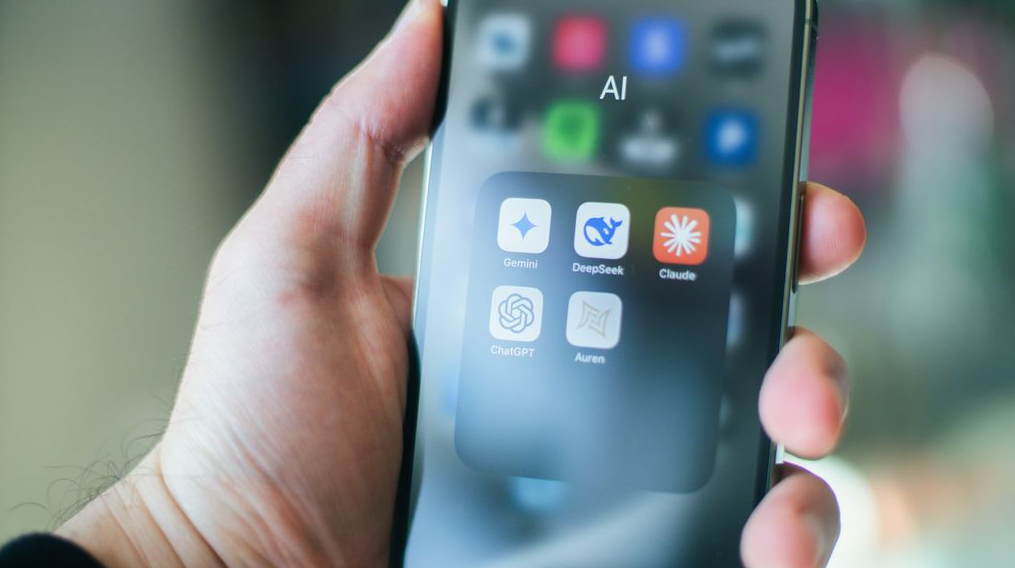 Apesar de vantagem competitiva, Brasil tem mão de obra insuficiente para IA Apesar de vantagem competitiva, Brasil tem mão de obra insuficiente para IA