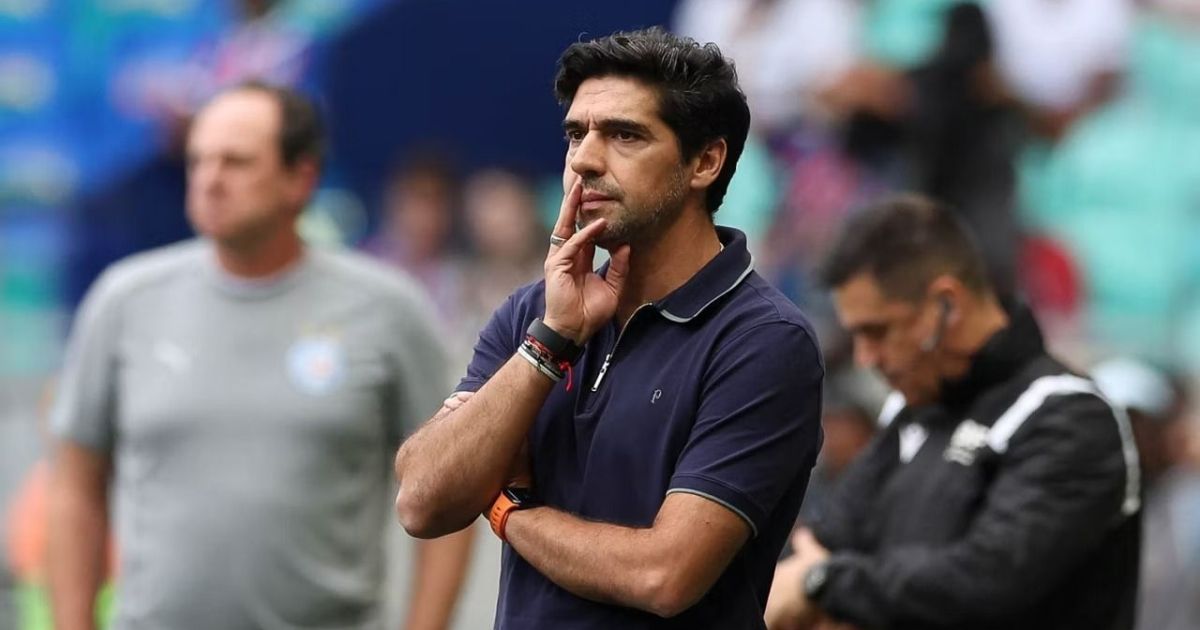 Palmeiras: Abel Ferreira confirma lesões de Vitor Roque e lateral Palmeiras: Abel Ferreira confirma lesões de Vitor Roque e lateral