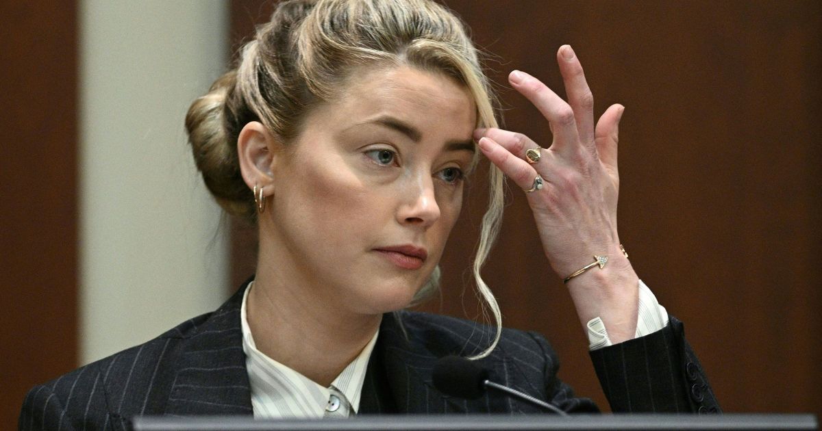 “Perdi a capacidade de me posicionar”, diz Amber Heard após briga judicial “Perdi a capacidade de me posicionar”, diz Amber Heard após briga judicial