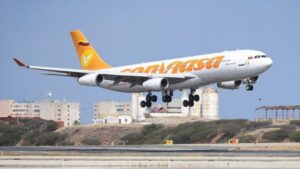 Trump diz que EUA vão abrir espaço aéreo da Venezuela para voos comerciais