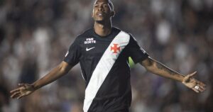 Perto de ser vendido, Rayan está fora do clássico entre Vasco e Flamengo
