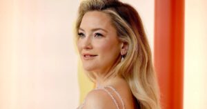 Kate Hudson surpreende ao falar sobre idade: “Não penso olhando para trás”