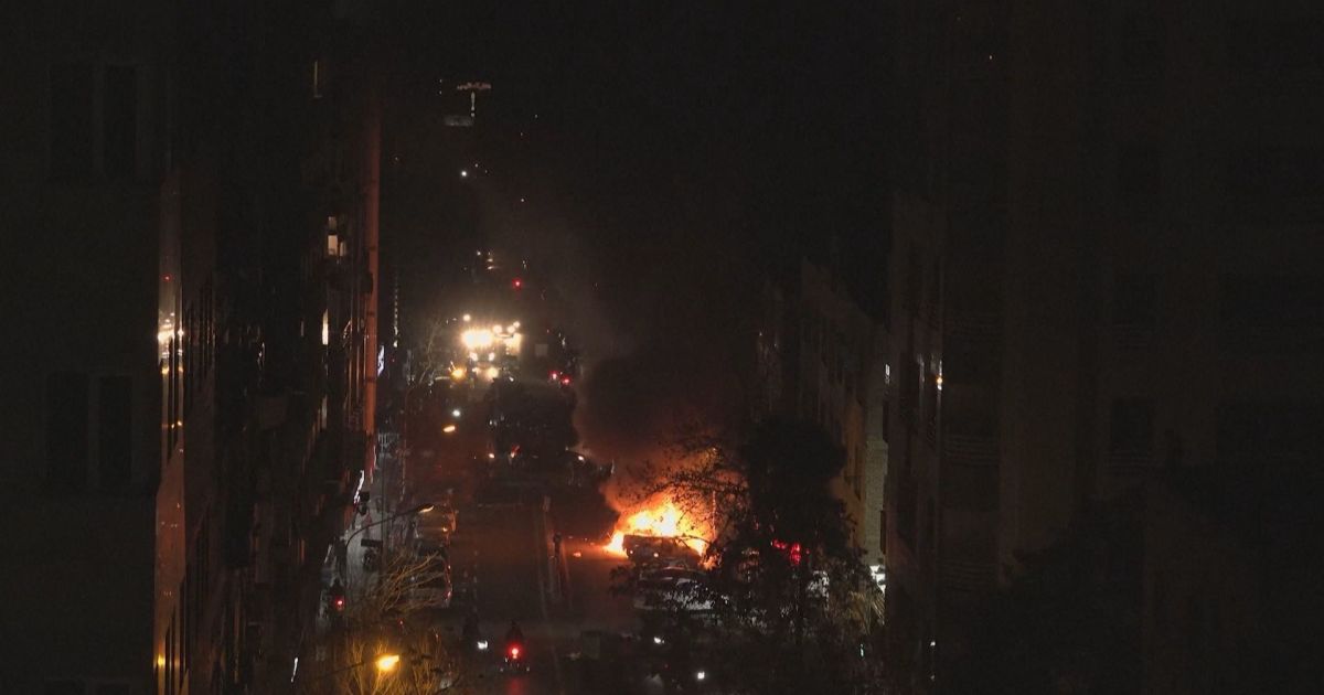 Regime está fazendo um genocídio no país, diz iraniana