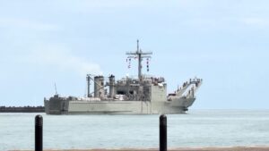 México envia navios a Cuba com quase 1.200 toneladas de ajuda humanitária
