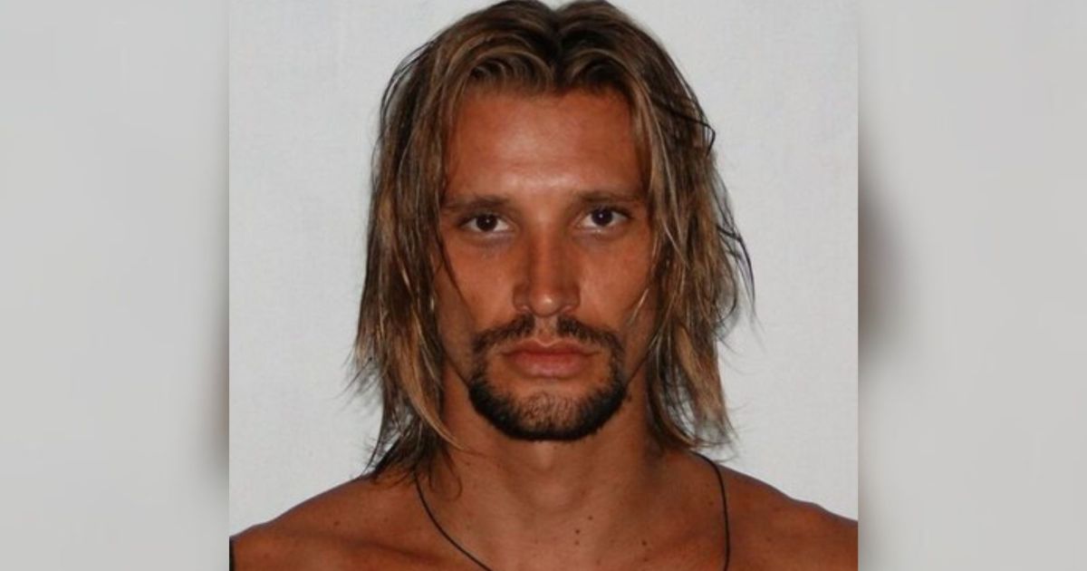 Ex-modelo internacional é preso por tráfico em praia de Florianópolis Ex-modelo internacional é preso por tráfico em praia de Florianópolis