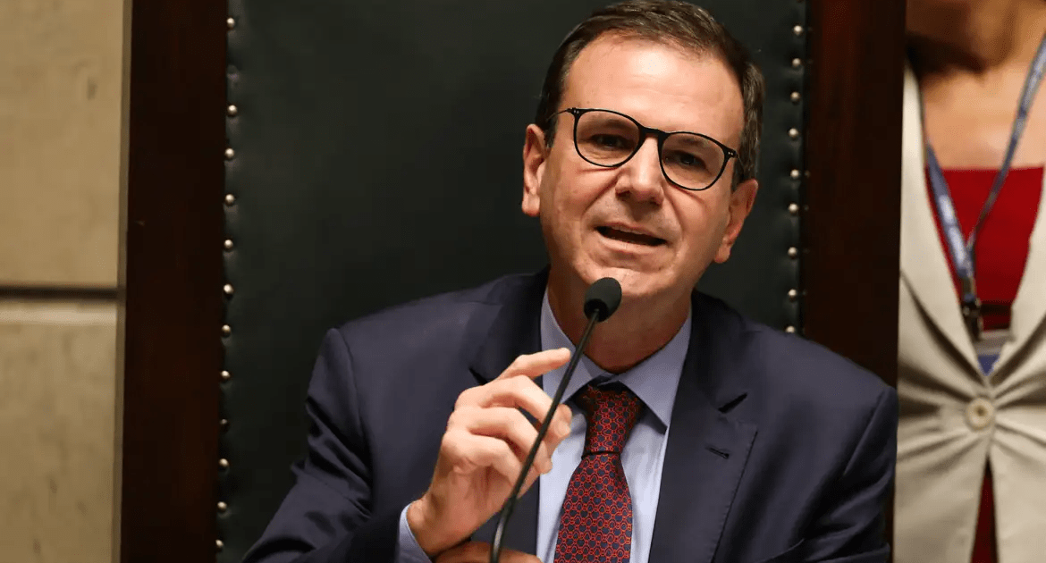 Eduardo Paes anuncia que deixa a prefeitura do RJ dia 20 de março