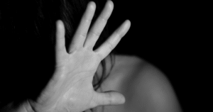 Três Poderes assinam pacto de enfrentamento ao feminicídio nesta quarta (4)