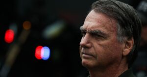 À PF, Bolsonaro relata bom sono, rotina de leitura e conversa com agentes 