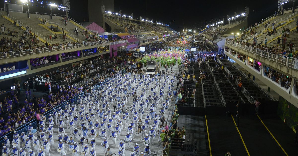 RJ: Delegacia temporária reforça segurança na Sapucaí durante os desfiles RJ: Delegacia temporária reforça segurança na Sapucaí durante os desfiles