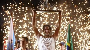 Etcheverry vence Rio Open e celebra primeiro título da ATP após “maratona”