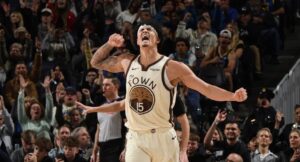 Jimmy Butler exalta Gui Santos com funk brasileiro após vitória do Warriors