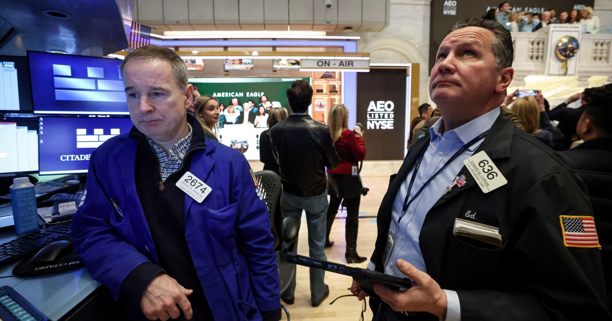 Wall Street apresenta desempenho moderado com dados econômicos no radar