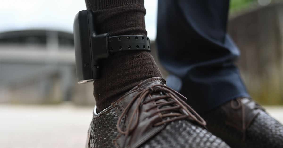 São Paulo tem 425 agressores de mulheres monitorados com tornozeleira