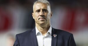 Rui Costa explica demissão de Crespo: “Competitividade imediata”