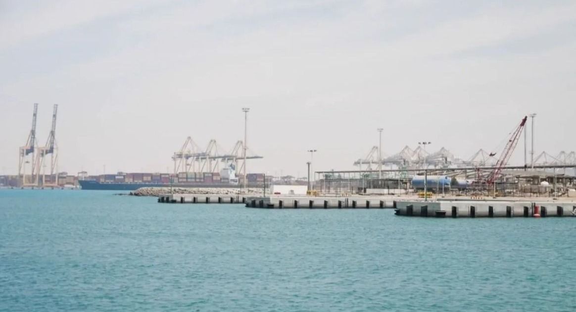 Porto na Arábia Saudita pode ser saída em caso de fechamento de Ormuz