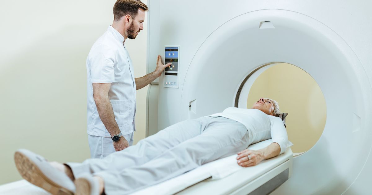 Pacientes com câncer do Norte viajam 6 vezes mais para fazer radioterapia