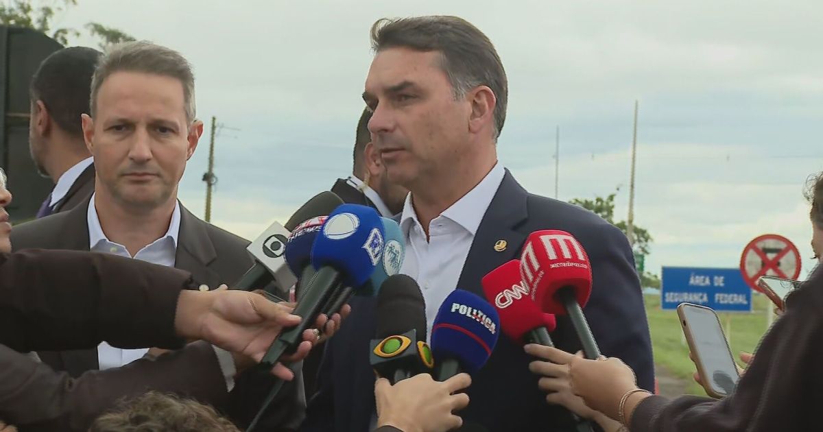 Flávio diz que Bolsonaro celebrou decisão sobre dosimetria: “muito feliz”