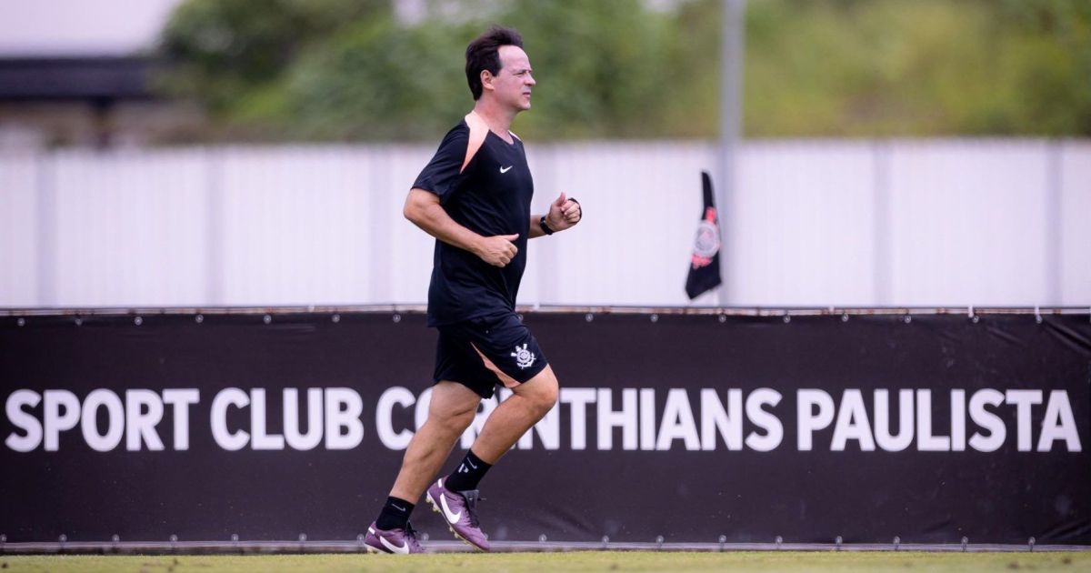 Em estreia de Diniz, Corinthians visita Platense pela Copa Libertadores