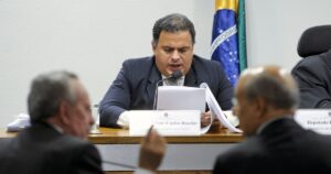 Deputado faz acordo com PGR e devolverá R$ 1,3 milhão aos cofres da União