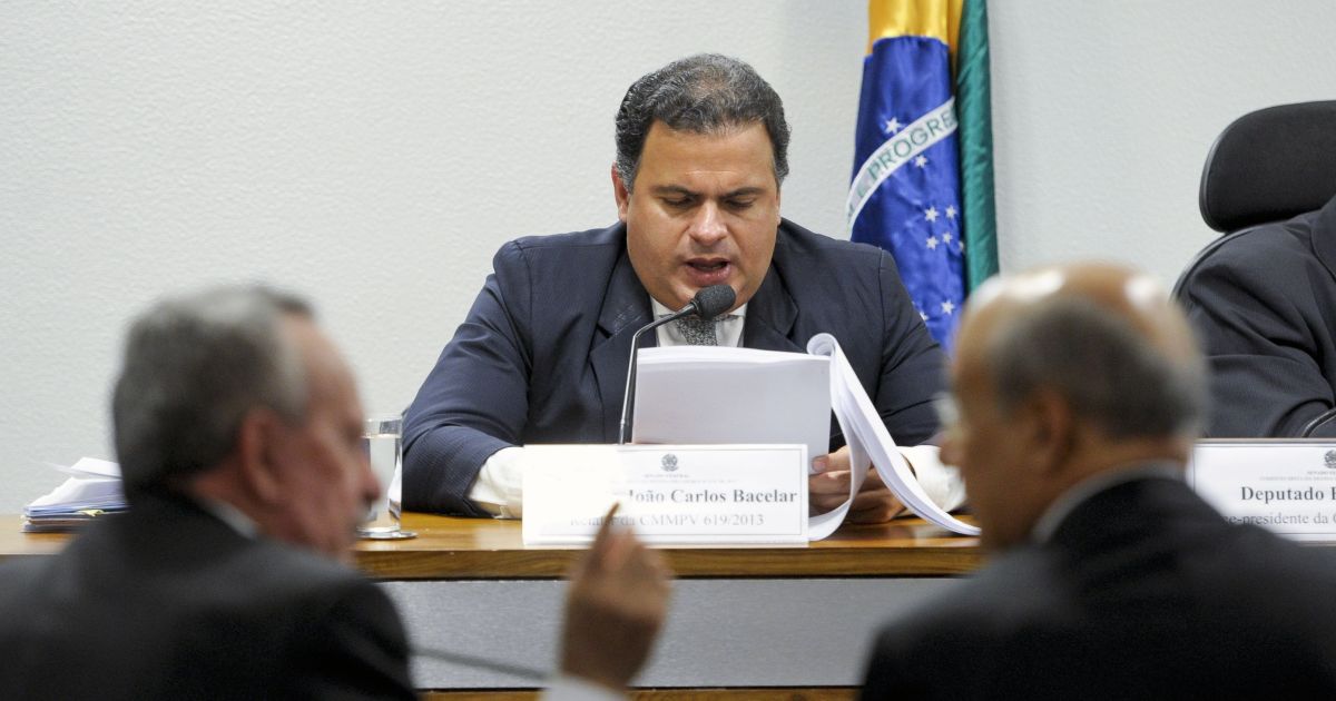 Deputado faz acordo com PGR e devolverá R$ 1,3 milhão aos cofres da União