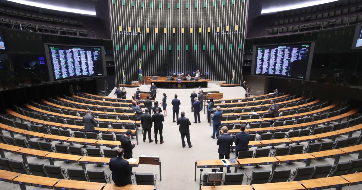 Câmara aprova reserva de 1% da receita para assistência social no 2º turno