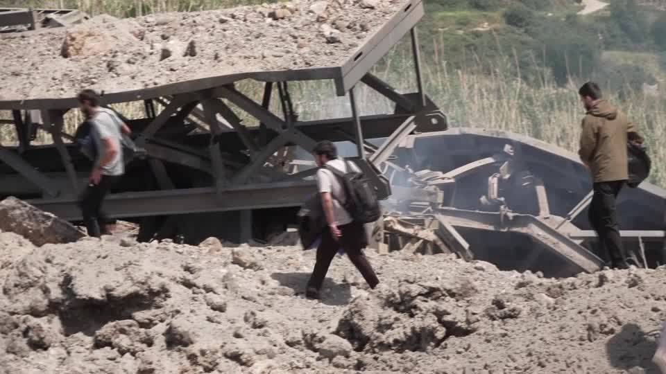 Israel destrói última ponte sobre rio no sul do Líbano e isola comunidades Israel destrói última ponte sobre rio no sul do Líbano e isola comunidades