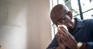 Butantan abre inscrições para testes de nova vacina de gripe para idosos