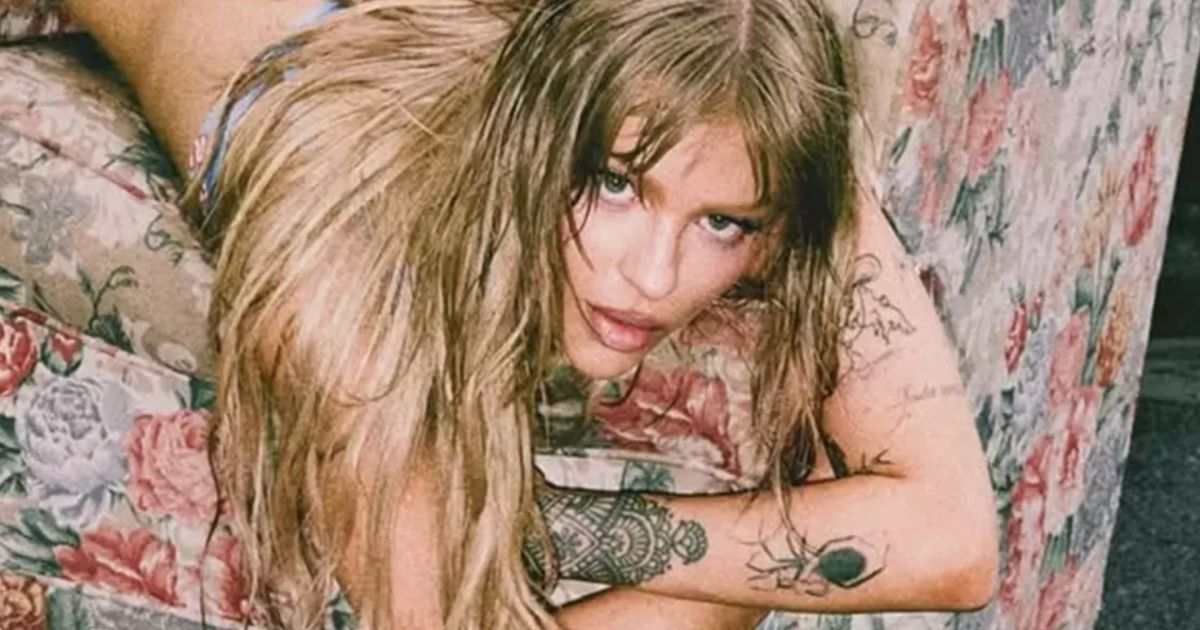 Luísa Sonza surge em cena provocativa e gera crítica de religiosos Luísa Sonza surge em cena provocativa e gera crítica de religiosos