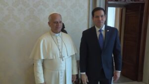 Rubio e papa Leão XIV discutem guerra no Oriente Médio em encontro
