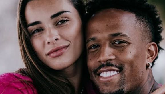 Tainá Militão abre álbum de fotos com barriguinha de grávida; confira