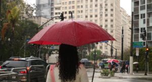 Ciclone extratropical em SC aumenta risco de temporais pelo Brasil; veja