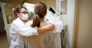 Mamografia com IA pode prever risco cardiovascular além do câncer