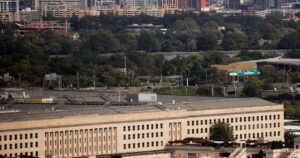 Pentágono fecha acordo com gigantes de IA, mas deixa Anthropic de fora