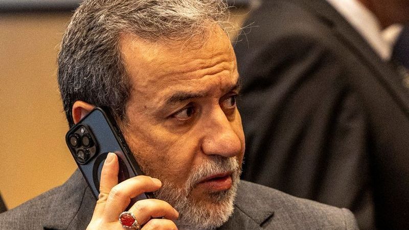 Chanceler do Irã chega a Pequim para conversas com homólogo chinês