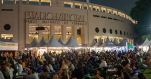Feira do Livro tem público de 93 mil pessoas; veja títulos mais vendidos