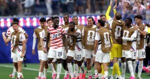 Com gols “brasileiros”, Estados Unidos goleia Paraguai em estreia na Copa
