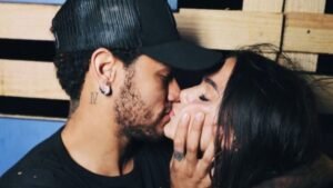 Bruna Marquezine recorda namoro com Neymar: “Muito difícil”
