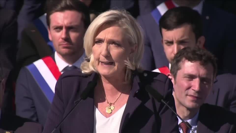 Le Pen lidera pesquisas para eleição de 2027 mesmo após condenação