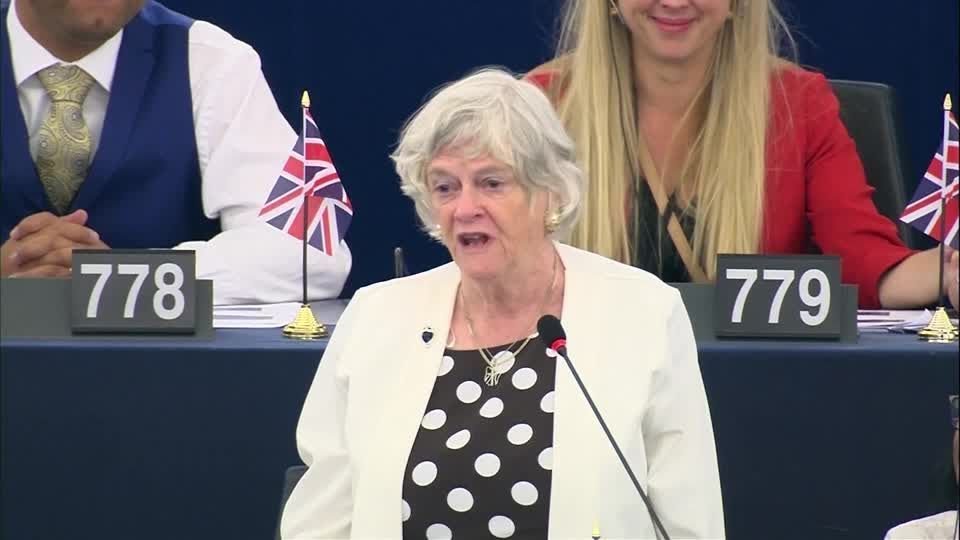 Polícia britânica prende suspeito pela morte de ex-ministra do Reino Unido Polícia britânica prende suspeito pela morte de ex-ministra do Reino Unido