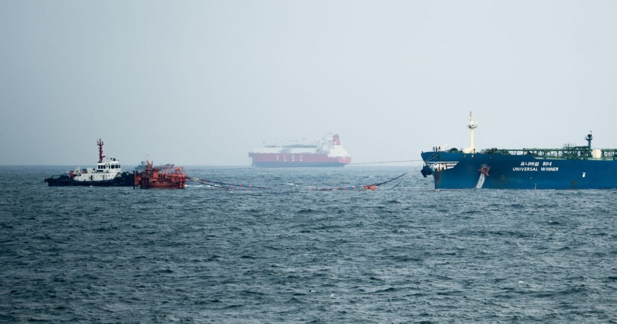 Petróleo recua com expectativa de nova trégua entre EUA e Irã Petróleo recua com expectativa de nova trégua entre EUA e Irã