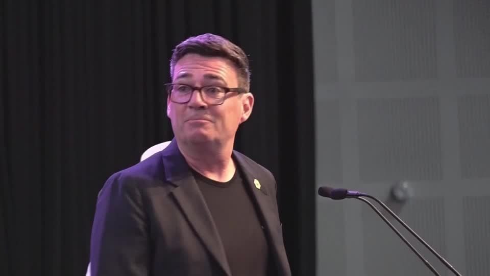 Andy Burnham se torna premiê com promessa de “reestruturar” o Reino Unido Andy Burnham se torna premiê com promessa de “reestruturar” o Reino Unido