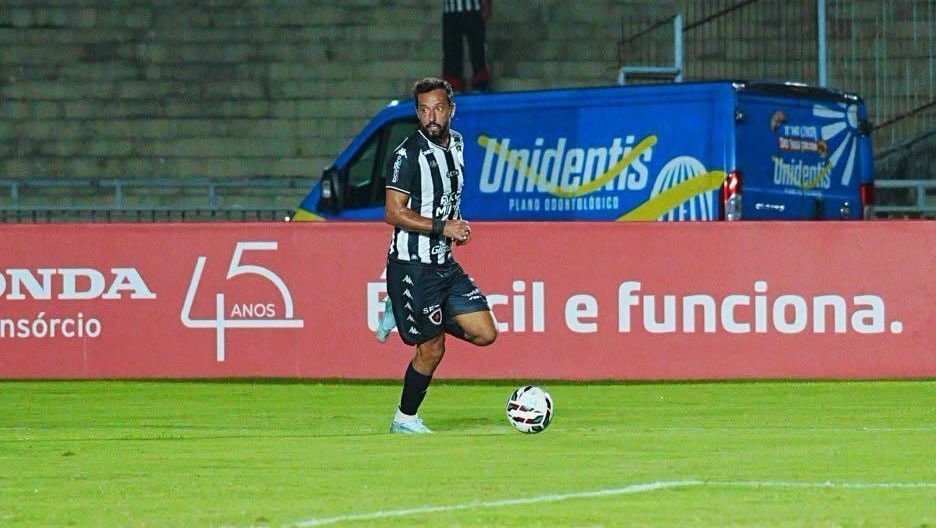 Após cobrir Copa do Mundo, Nenê decide vitória do Botafogo-PB na Série C Após cobrir Copa do Mundo, Nenê decide vitória do Botafogo-PB na Série C