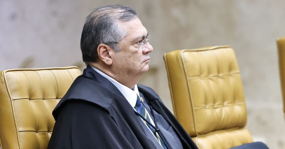 Dino critica “cota informais de emendas” a “oligarquias parlamentares”