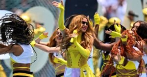 Shakira bate recorde ao atingir 100 milhões de ouvintes mensais no Spotify